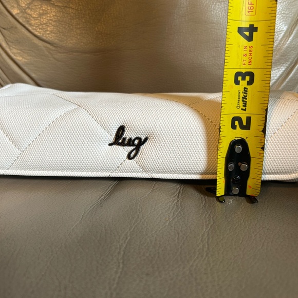 Lug Choo Choo XL Pill Organizer Matte Luxe White EUC - Picture 13 of 13